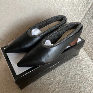 Nine West Zianne Black Leather Slip On Mules size 6